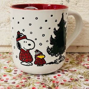 Peanuts Holiday Snoopy Woodstock Red Puffer‎ Jackets Coffee Mug Hand Painted NEW